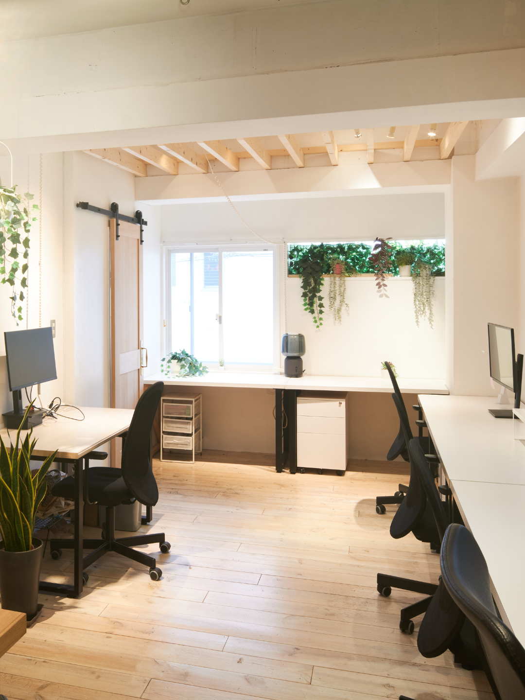 TOYSCRAFT オフィス 2階 作業場